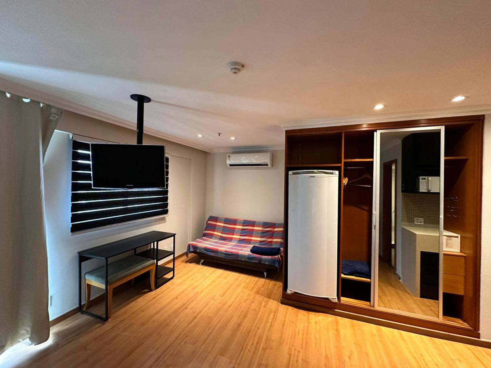 Barra Da Tijuca - 508 - De Frente Para Maravilhosa Piscina - Estacionamento Gratuito - Academia Comphania Atletica - Balsa Para Praia Gratis - Microondas - Geladeira Grande - Recepcao 24Horas - Wi-Fi - Com Pia 里约热内卢 外观 照片