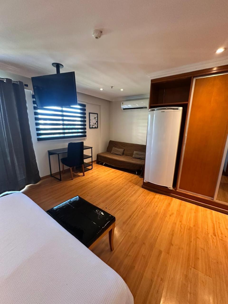 Barra Da Tijuca - 508 - De Frente Para Maravilhosa Piscina - Estacionamento Gratuito - Academia Comphania Atletica - Balsa Para Praia Gratis - Microondas - Geladeira Grande - Recepcao 24Horas - Wi-Fi - Com Pia 里约热内卢 外观 照片